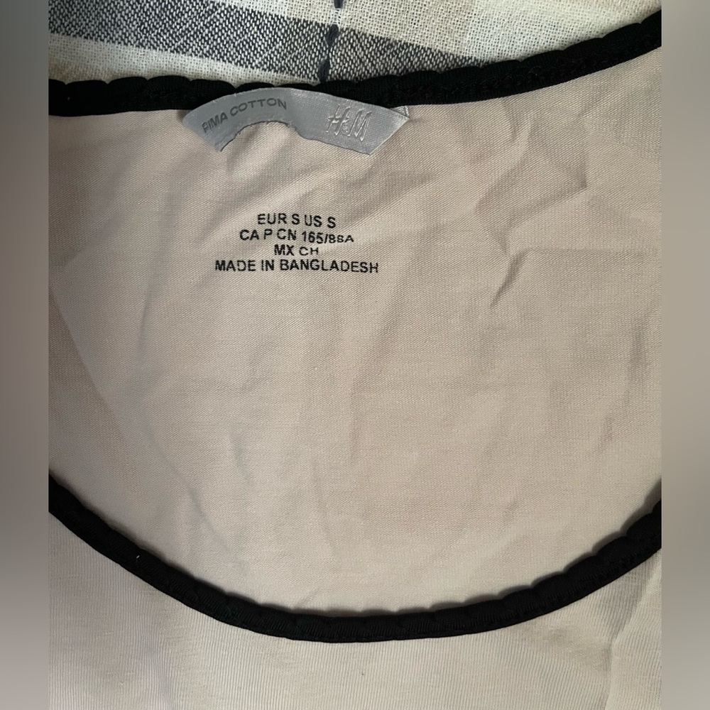 H&M Cream Tank Top with Black Trim - Picture 3 of 4